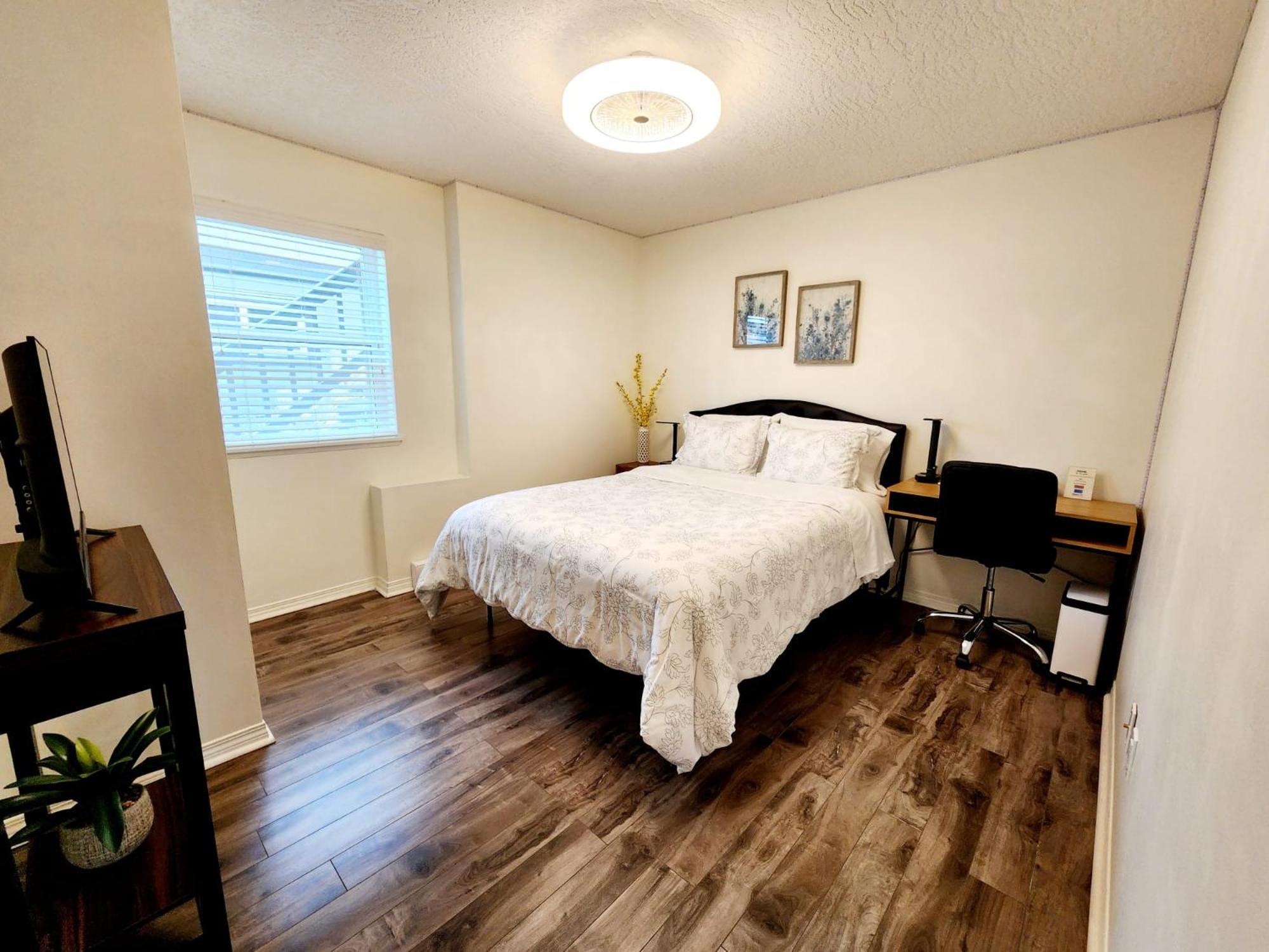 Adorable 1- Bedroom Suite In Langford 維多利亞 外观 照片